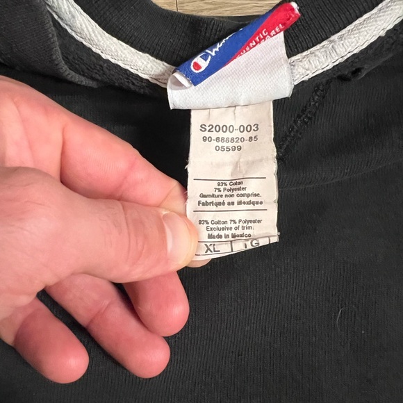 Vintage Champion Crewneck - Picture 5 of 6